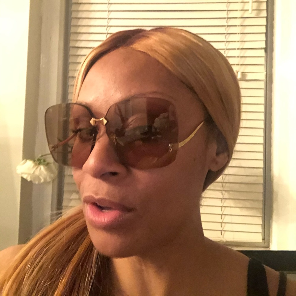Gucci Oversized Rimless Sunglasses - Brown & Gold (GG0352S) - Picture 5 of 14